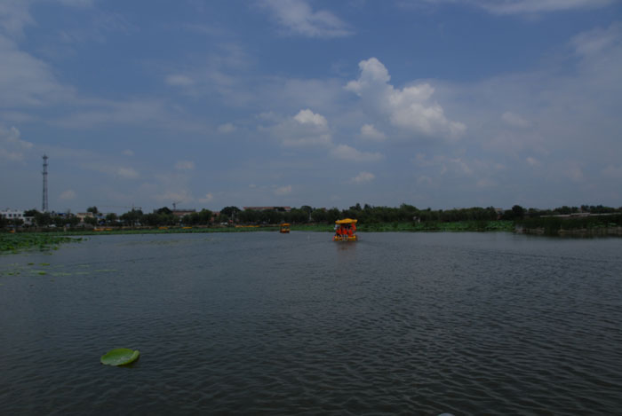 ˮ��һɫ���̲�ʎ����С���x��߅Խ��Խ�h(yu��n)��